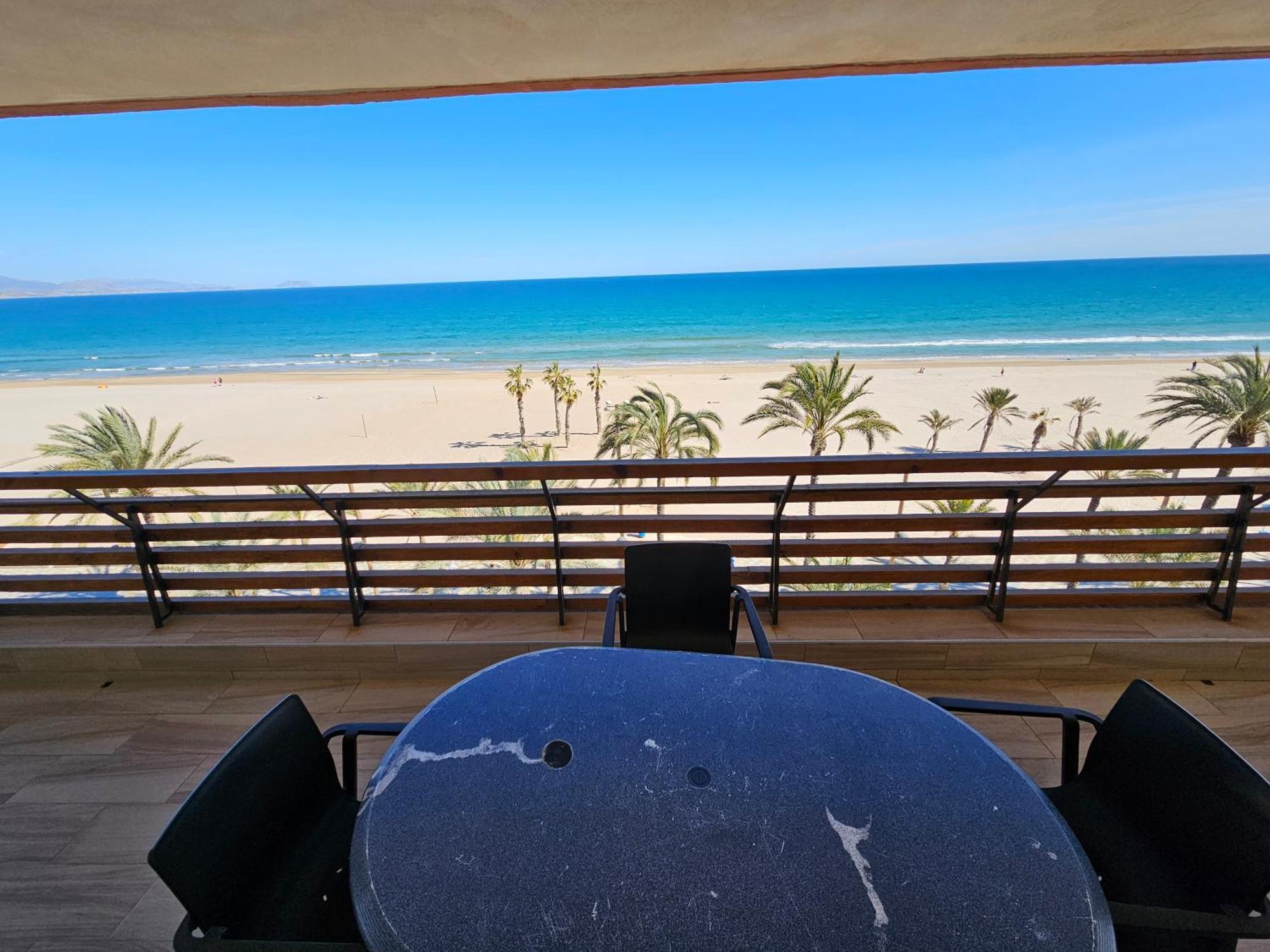 Febus Lägenhet Alicante Exteriör bild