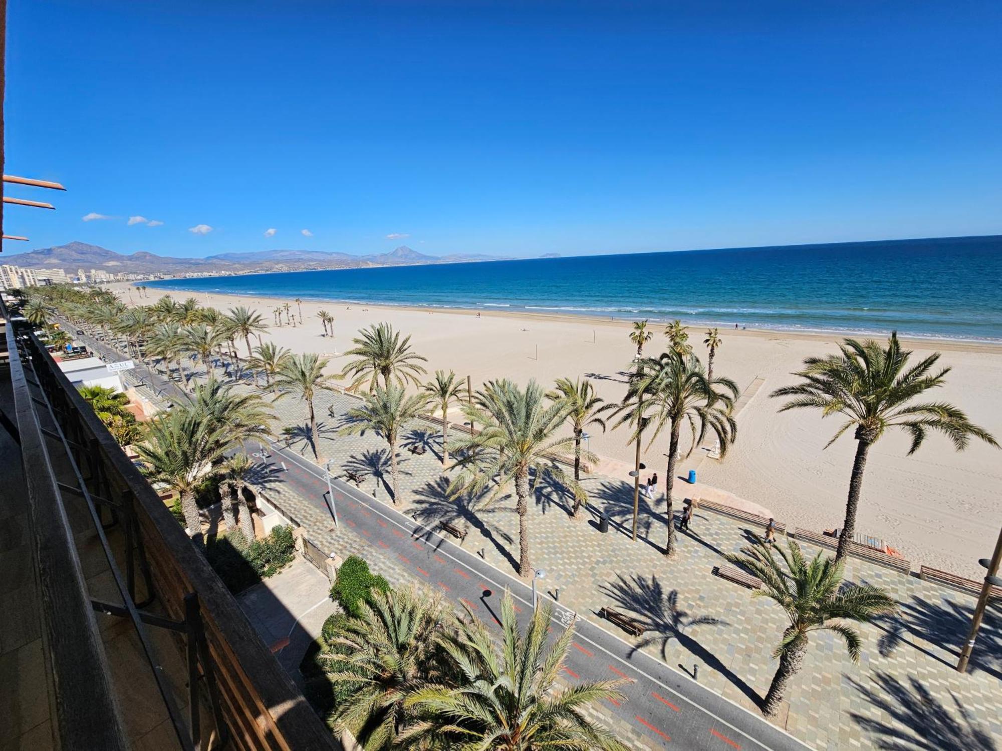 Febus Lägenhet Alicante Exteriör bild